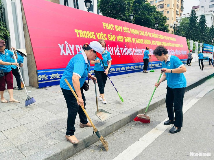 Phường Đống Đa (mới) hoàn thành công tác chỉnh trang đường phố, trụ sở- Ảnh 2.