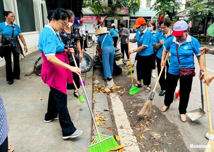 Phường Đống Đa (mới) hoàn thành công tác chỉnh trang đường phố, trụ sở- Ảnh 4.