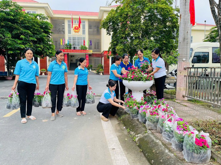 Ra quân làm đẹp cảnh quan đón chào thời khắc chính quyền địa phương 2 cấp chính thức vận hành- Ảnh 2.