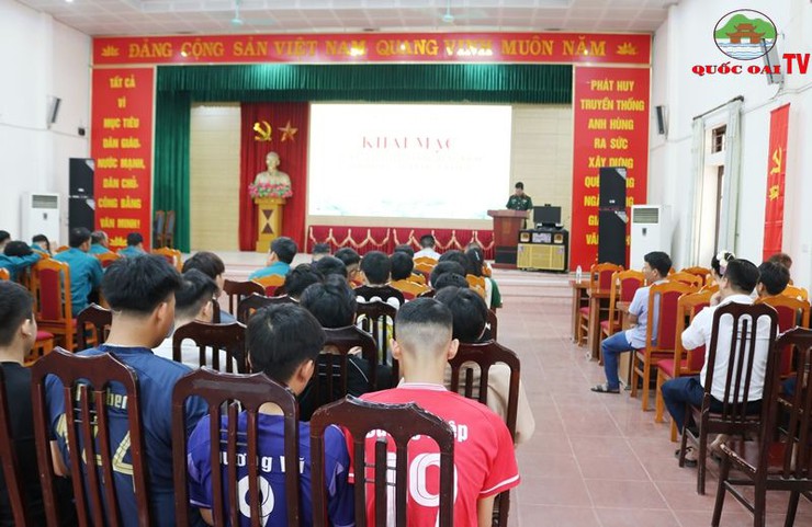 Huấn luyện Đại đội xung kích làm nhiệm vụ Phòng chống thiên tai tìm kiếm cứu nạn năm 2025- Ảnh 1.