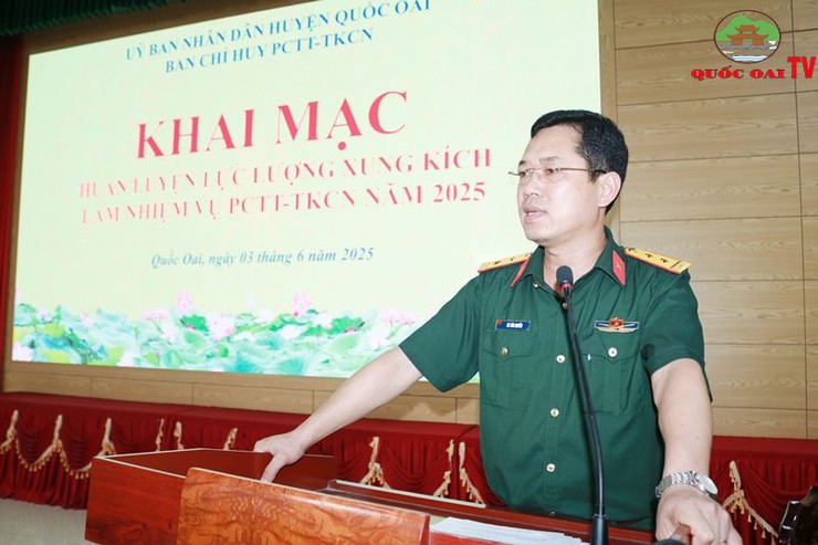 Huấn luyện Đại đội xung kích làm nhiệm vụ Phòng chống thiên tai tìm kiếm cứu nạn năm 2025- Ảnh 2.