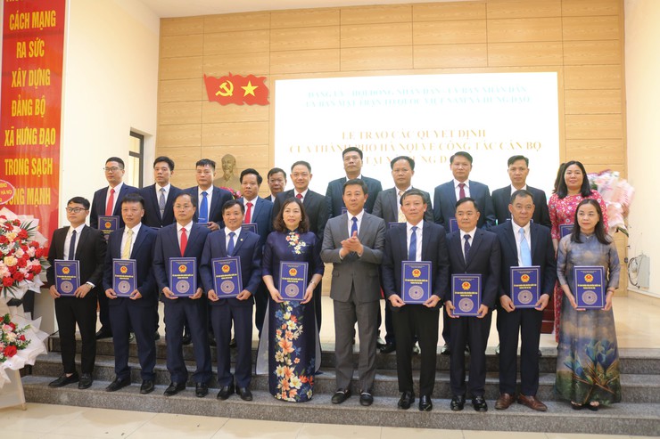Công bố Quyết định về thành lập xã Hưng Đạo và tổ chức bộ máy nhân sự xã Hưng Đạo- Ảnh 2.