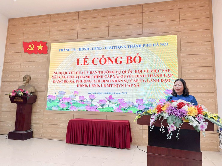 Cán bộ, Đảng viên và nhân dân xã Hưng Đạo tham dự hội nghị trực tuyến Lễ công bố các Nghị quyết, các Quyết định về sắp xếp đơn vị hành chính cấp Xã- Ảnh 5.