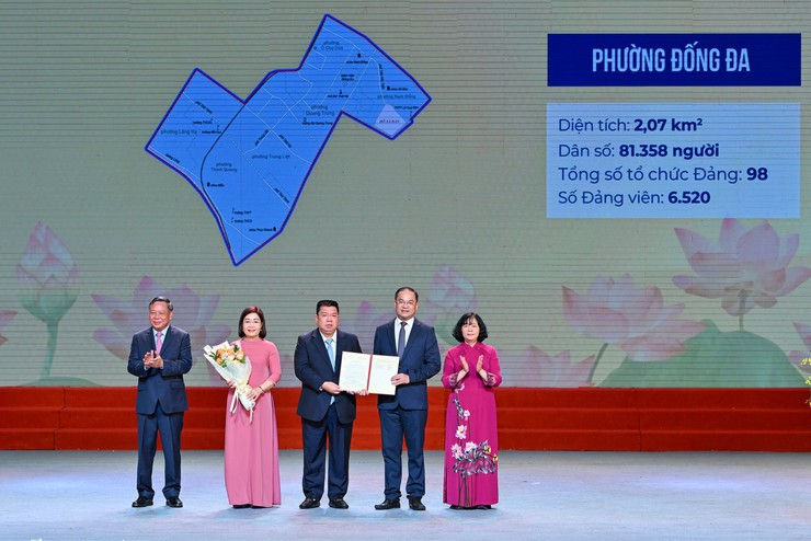 Nhân dân Đống Đa tin tưởng vào quyết định "sắp xếp lại giang sơn"- Ảnh 1.