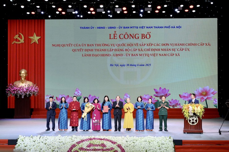 Phường Thanh Liệt mới dự trực tuyến Lễ Công bố sắp xếp đơn vị hành chính tại Hà Nội- Ảnh 6.