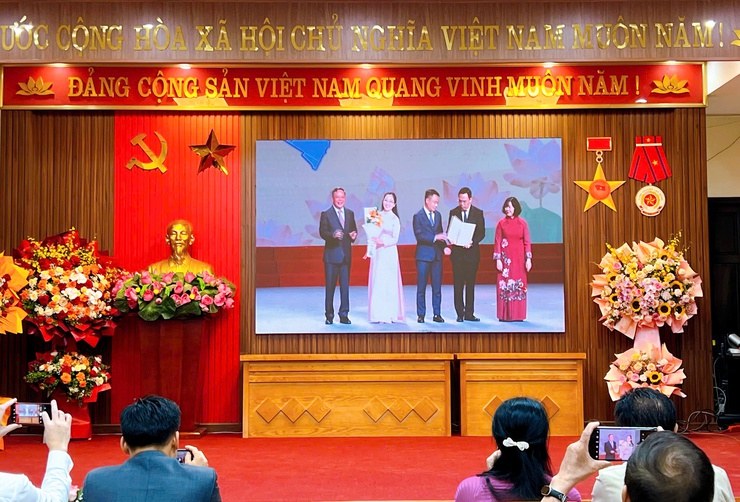 Phường Thanh Liệt mới dự trực tuyến Lễ Công bố sắp xếp đơn vị hành chính tại Hà Nội- Ảnh 8.