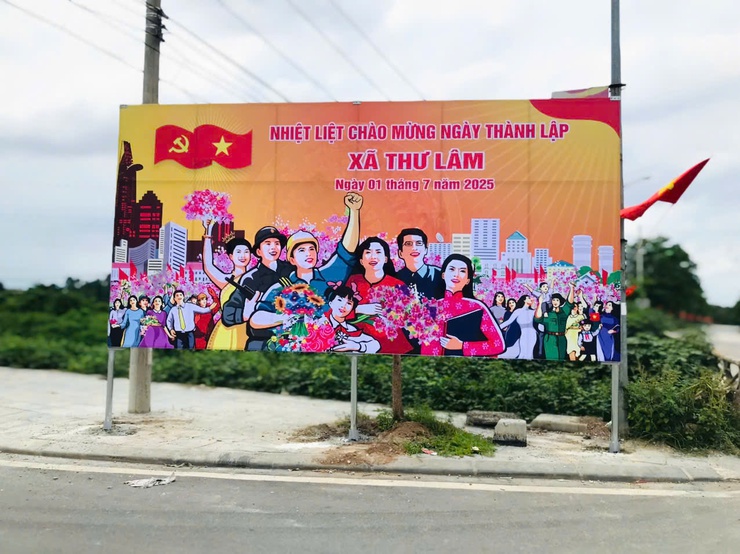 CÁN BỘ VÀ NHÂN DÂN TƯNG BỪNG, PHẤN KHỞI CHÀO MỪNG NGÀY THÀNH LẬP XÃ THƯ LÂM!- Ảnh 1.