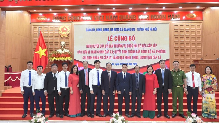 Hà Nội công bố bộ máy chính quyền cấp xã, phường sau sắp xếp hành chính- Ảnh 30.