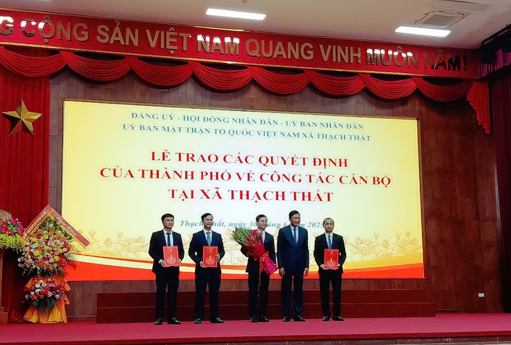 Lễ công bố Nghị Quyết sáp nhập các đơn vị hành chính cấp xã và quyết định thành lập Đảng bộ, chỉ định nhân sự cấp ủy, lãnh đạo HĐND, UBND, UB MTTQ cấp xã - tại điểm cầu xã Thạch Thất- Ảnh 15.