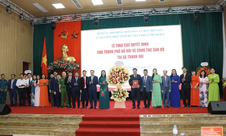 Đồng chí Bùi Hoàng Phan giữ chức Bí thư Đảng ủy, Chủ tịch HĐND xã Thanh Oai- Ảnh 5.