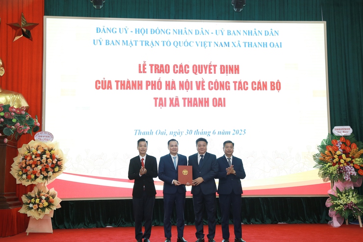 Đồng chí Bùi Hoàng Phan giữ chức Bí thư Đảng ủy, Chủ tịch HĐND xã Thanh Oai- Ảnh 7.