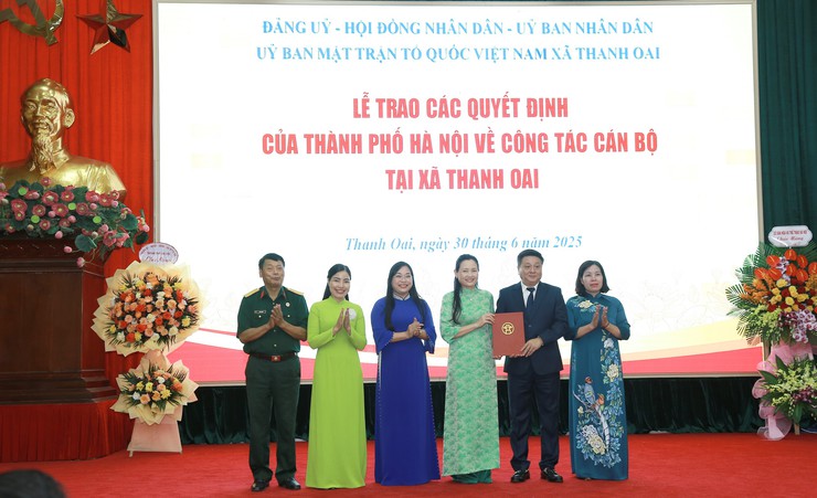 Đồng chí Bùi Hoàng Phan giữ chức Bí thư Đảng ủy, Chủ tịch HĐND xã Thanh Oai- Ảnh 8.
