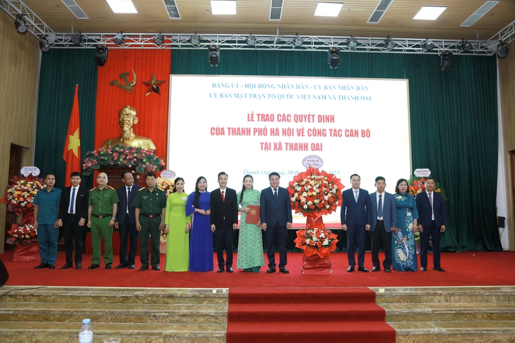 Đồng chí Bùi Hoàng Phan giữ chức Bí thư Đảng ủy, Chủ tịch HĐND xã Thanh Oai- Ảnh 9.