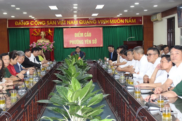 Phường Yên Sở tổ chức hội nghị trực tuyến tham dự Lễ công bố các văn bản về việc triển khai tổ chức đơn vị hành chính cấp xã- Ảnh 2.