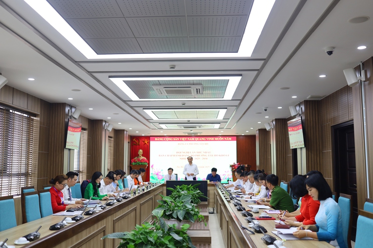 Phường Tây Hồ tổ chức Hội nghị lần thứ nhất Ban Chấp hành Đảng bộ phường khóa I, nhiệm kỳ 2025 – 2030- Ảnh 4.