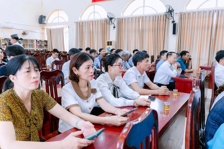 Chủ tịch nước Lương Cường dự lễ công bố sắp xếp đơn vị hành chính tại Hà Nội- Ảnh 8.