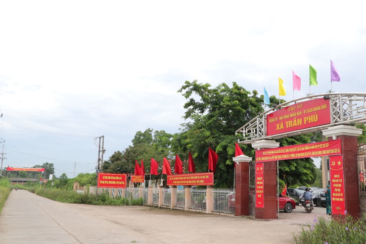 Chủ tịch nước Lương Cường dự lễ công bố sắp xếp đơn vị hành chính tại Hà Nội- Ảnh 3.