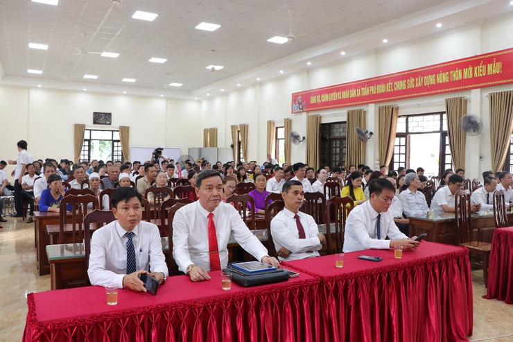 Chủ tịch nước Lương Cường dự lễ công bố sắp xếp đơn vị hành chính tại Hà Nội- Ảnh 4.