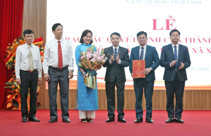Xuân Mai tổ chức Hội nghị công bố các quyết định của Thành phố về công tác nhân sự- Ảnh 7.