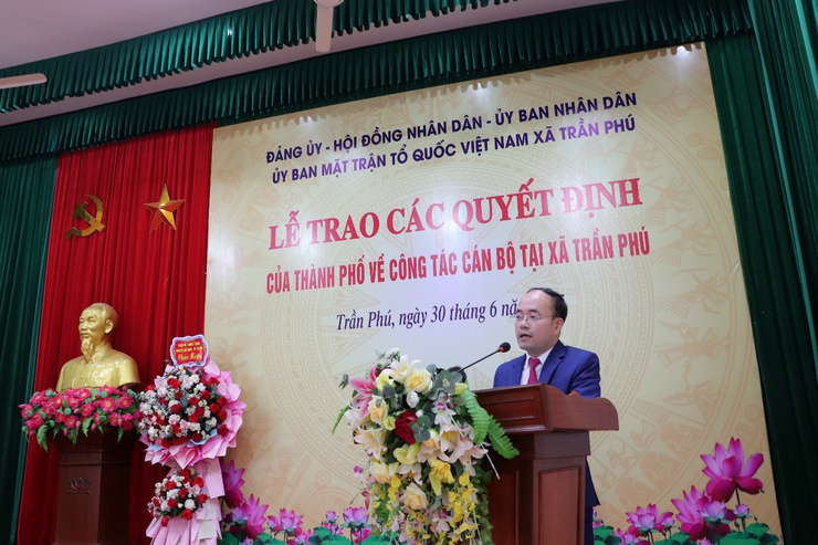 Trần Phú trang trọng tổ chức Lễ trao các quyết định của thành phố về nhân sự tại xã- Ảnh 2.
