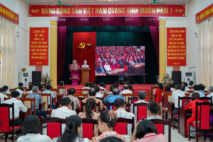 Hà Nội công bố 126 đơn vị hành chính xã, phường mới cùng đội ngũ cán bộ chủ chốt- Ảnh 5.