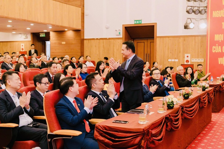 Hà Nội: Trao quyết định thành lập phường Việt Hưng mới- Ảnh 5.