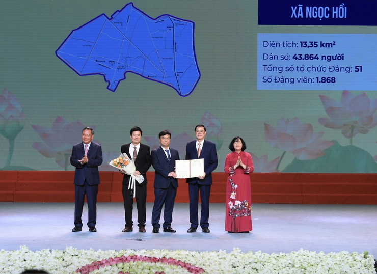 Xã Ngọc Hồi mới dự trực tuyến Lễ Công bố sắp xếp đơn vị hành chính tại Hà Nội- Ảnh 4.