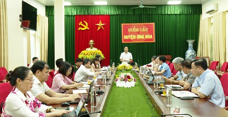 UBND huyện Ứng Hoà tổ chức hội nghị kiểm điểm kết quả thực hiện nhiệm vụ công tác tháng 5/2025, phương hướng nhiệm vụ trọng tâm tháng 6/2025.- Ảnh 1.