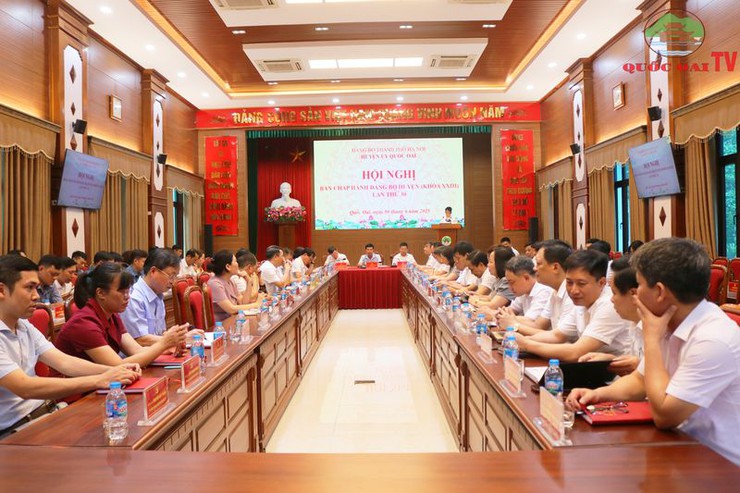 Hội nghị lần thứ 30 Ban Chấp hành Đảng bộ huyện Quốc Oai: Quyết liệt thực hiện các nhiệm vụ phát triển KT-XH 6 tháng đầu năm 2025- Ảnh 2.