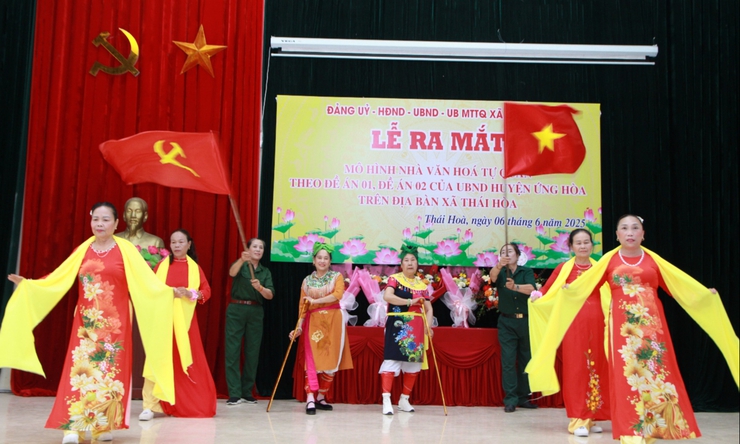 Thái Hòa ra mắt mô hình nhà văn hóa tự quản thực hiện Đề án 01, 02 của UBND huyện Ứng Hòa- Ảnh 8.