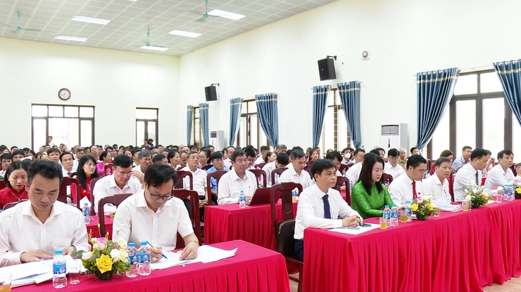 ỨNG HOÀ: TẬP TRUNG CAO ĐỘ, TỔ CHỨC THỰC HIỆN KHẨN TRƯƠNG, QUYẾT LIỆT, ĐỒNG BỘ, HIỆU QUẢ NGHỊ QUYẾT CỦA HĐND XÃ.- Ảnh 1.