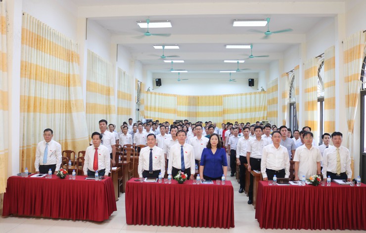 Kỳ họp thứ nhất HĐND xã Hưng Đạo Khóa I, Nhiệm kỳ 2021 – 2026- Ảnh 1.