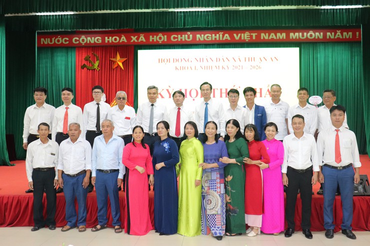 Kỳ họp thứ Nhất- HĐND xã Thuận An khóa I, nhiệm kỳ 2021–2026 thành công tốt đẹp- Ảnh 10.
