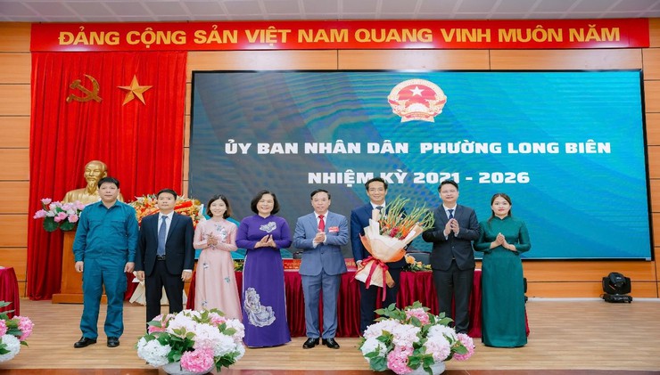 Hội đồng nhân dân lâm thời Phường Long Biên, nhiệm kỳ 2021-2026 tổ chức thành công kỳ họp thứ nhất- Ảnh 5.