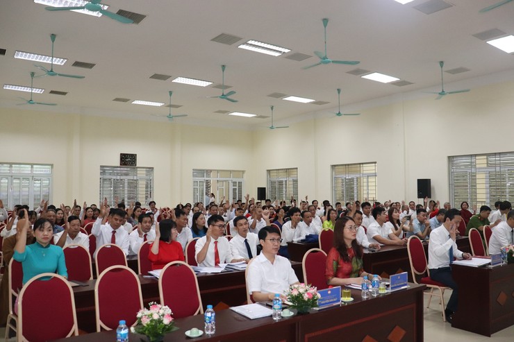 Kỳ họp thứ Nhất- HĐND xã Thuận An khóa I, nhiệm kỳ 2021–2026 thành công tốt đẹp- Ảnh 4.