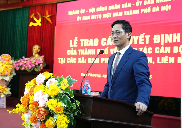 Công bố các Quyết định về tổ chức bộ máy và nhân sự xã Liên Minh- Ảnh 6.