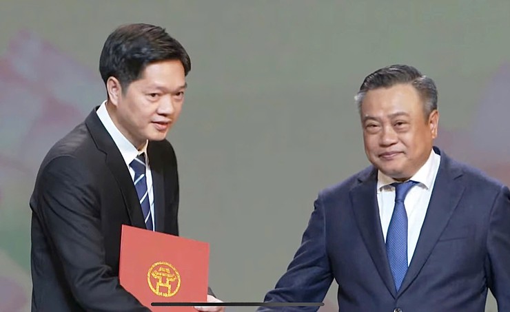 Hà Nội công bố quyết định thành lập 126 xã, phường mới sau sắp xếp đơn vị hành chính cấp xã- Ảnh 4.