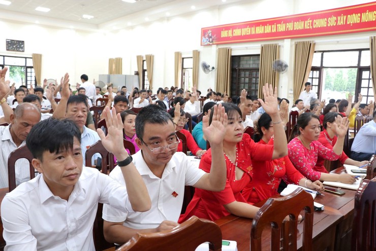 Xã Trần Phú tổ chức Thành công kỳ họp thứ nhất, HĐND xã khóa XX, nhiệm kỳ 2021-2026- Ảnh 5.
