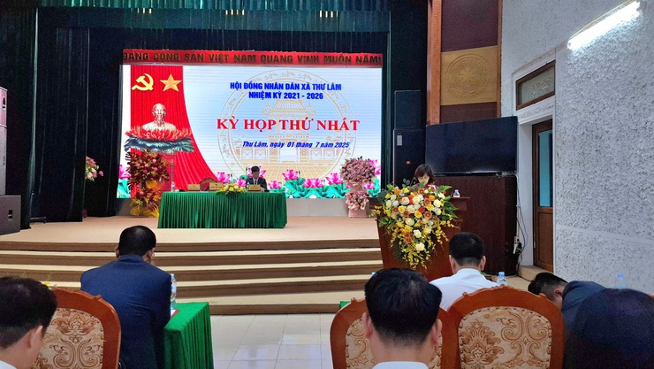 HĐND xã Thư Lâm Khóa I, nhiệm kỳ 2021 - 2026 tổ chức Kỳ họp thứ Nhất- Ảnh 1.