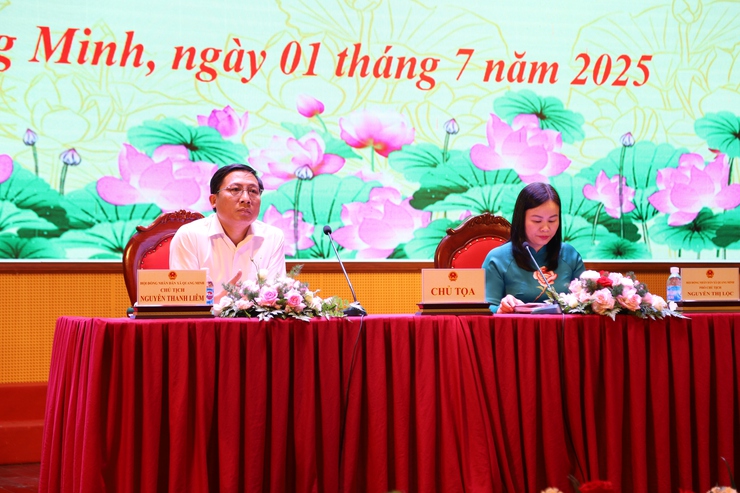 Kỳ họp thứ nhất HĐND xã Quang Minh nhiệm kỳ 2021-2026 thông qua nhiều nghị quyết quan trọng- Ảnh 5.