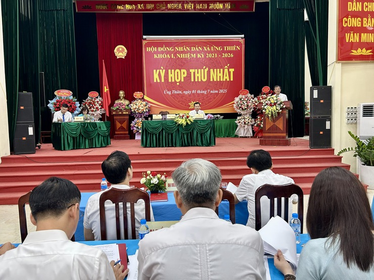 HĐND xã Ứng Thiên khóa I họp kỳ đầu tiên, kiện toàn bộ máy lãnh đạo và thông qua các nghị quyết quan trọng- Ảnh 8.