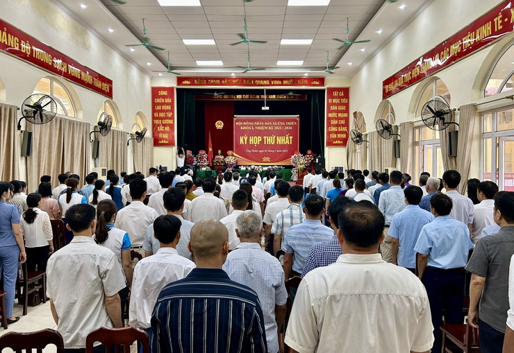 HĐND xã Ứng Thiên khóa I họp kỳ đầu tiên, kiện toàn bộ máy lãnh đạo và thông qua các nghị quyết quan trọng- Ảnh 7.