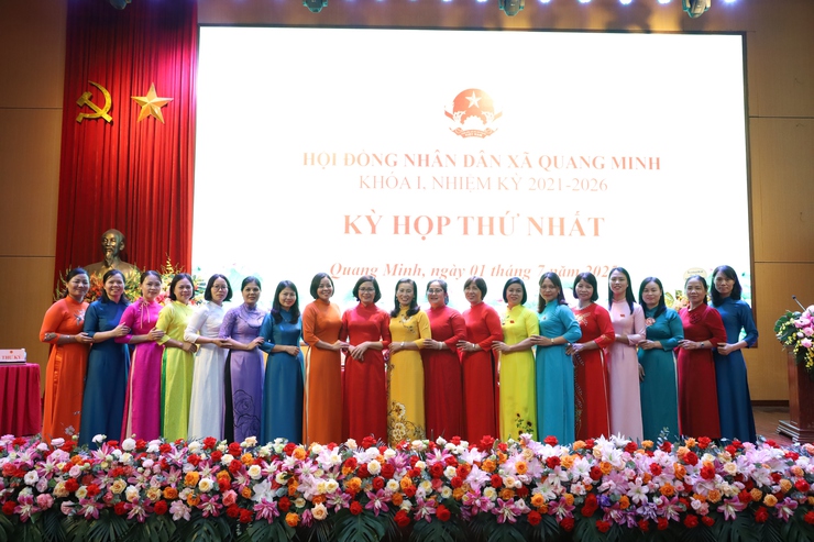 Kỳ họp thứ nhất HĐND xã Quang Minh nhiệm kỳ 2021-2026 thông qua nhiều nghị quyết quan trọng- Ảnh 12.