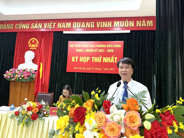 Kỳ họp thứ nhất HĐND phường khóa I nhiệm kỳ 2021- 2026 thành công tốt đẹp- Ảnh 1.