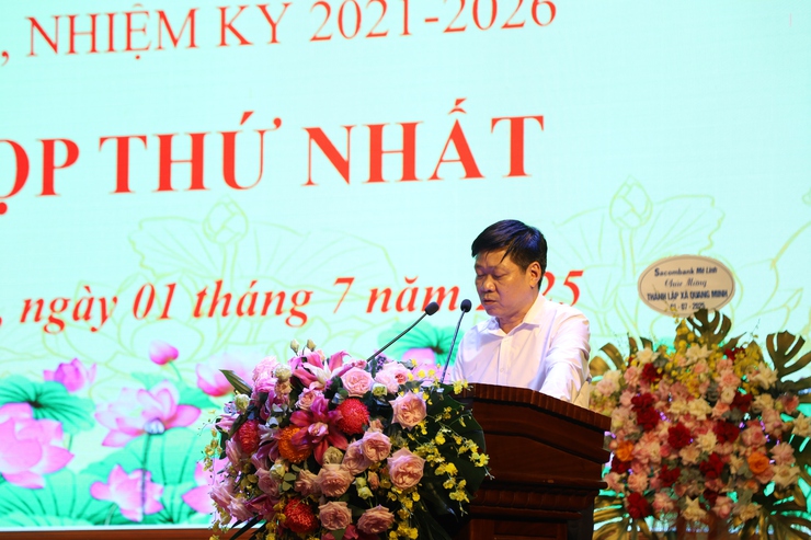 Kỳ họp thứ nhất HĐND xã Quang Minh nhiệm kỳ 2021-2026 thông qua nhiều nghị quyết quan trọng- Ảnh 7.