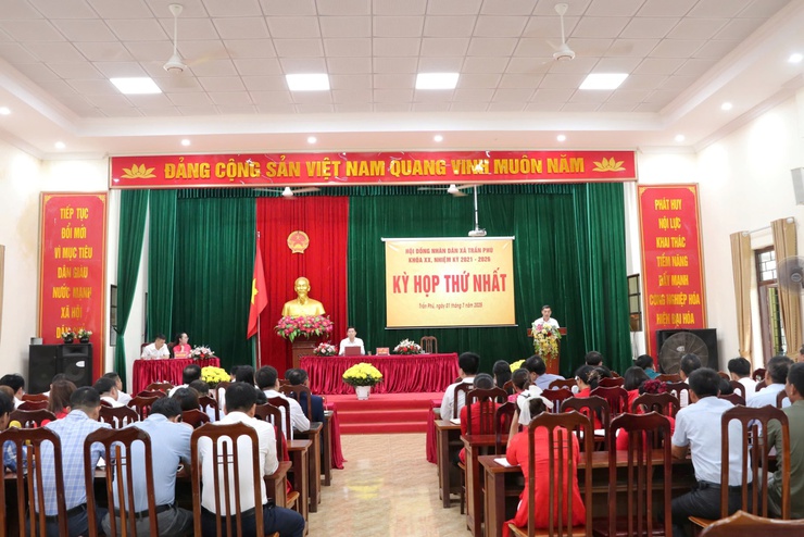 Xã Trần Phú tổ chức Thành công kỳ họp thứ nhất, HĐND xã khóa XX, nhiệm kỳ 2021-2026- Ảnh 2. Xã Trần Phú tổ chức Thành công kỳ họp thứ nhất, HĐND xã khóa XX, nhiệm kỳ 2021-2026- Ảnh 2.