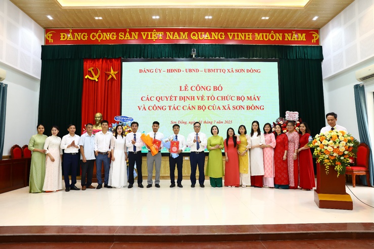 Sơn Đồng công bố các Quyết định về tổ chức bộ máy và công tác cán bộ- Ảnh 9.