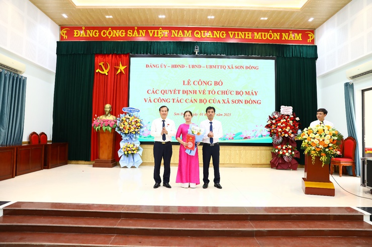 Sơn Đồng công bố các Quyết định về tổ chức bộ máy và công tác cán bộ- Ảnh 12.