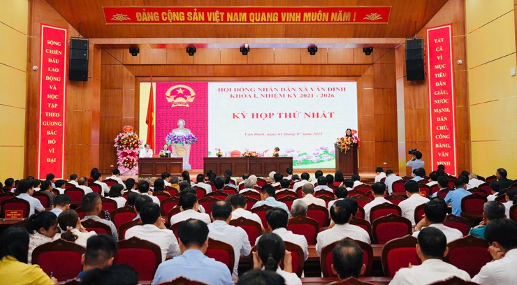 HĐND xã Vân Đình, tổ chức thành công kỳ họp thứ Nhất, Khóa I - nhiệm kỳ 2021 - 2026- Ảnh 3.