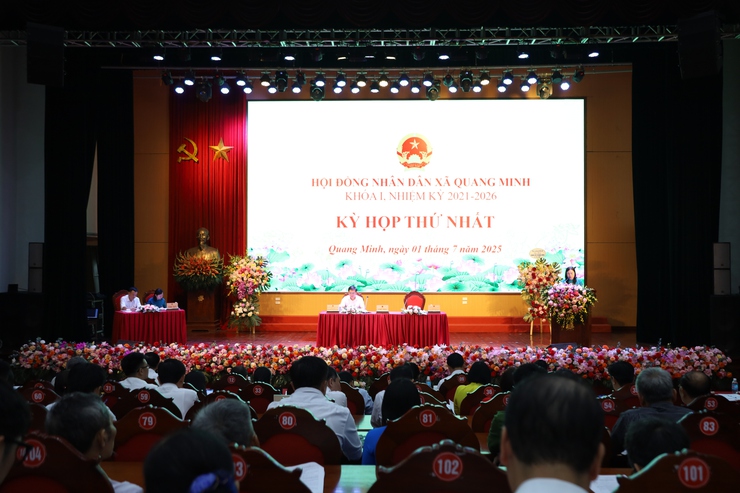 Kỳ họp thứ nhất HĐND xã Quang Minh nhiệm kỳ 2021-2026 thông qua nhiều nghị quyết quan trọng- Ảnh 3.